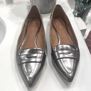 Coach flats